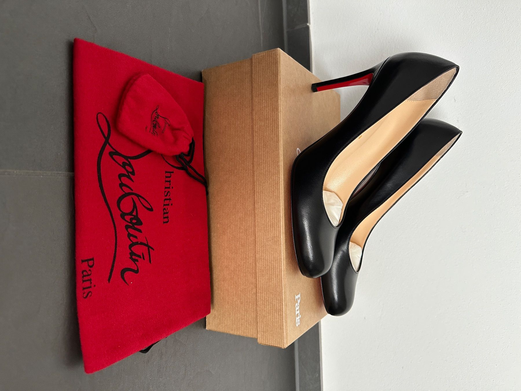 Christian Louboutin Scarpe da donna: Louboutin Simple Pump 85 Kid Black, Grösse 39 – Nuovo e nell'imballaggio originale da Meilen venduto da Howart 3