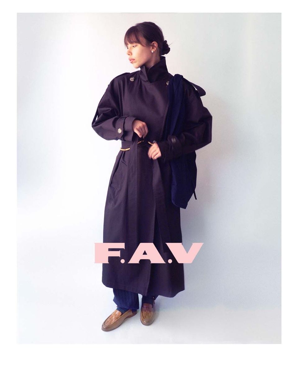 Manteaux: Dark Brown Cotton Trench Coat – Neuf avec emballage d'origine à Zürich par ada_frolova