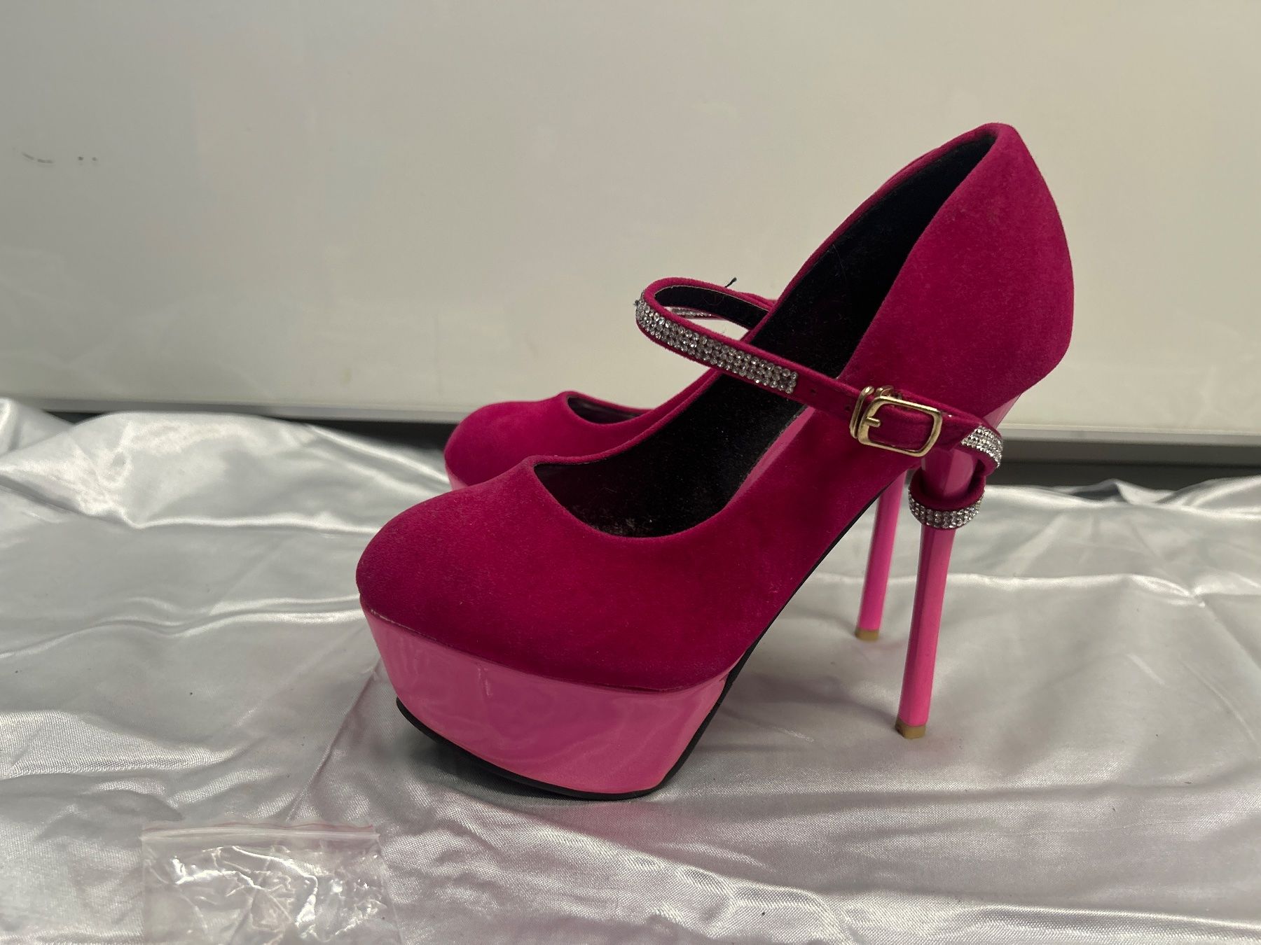 Damenschuhe: Pumps pink Gr 38 Neu Gratis Versand – Neu und originalverpackt aus Regensdorf von Spyke55 2