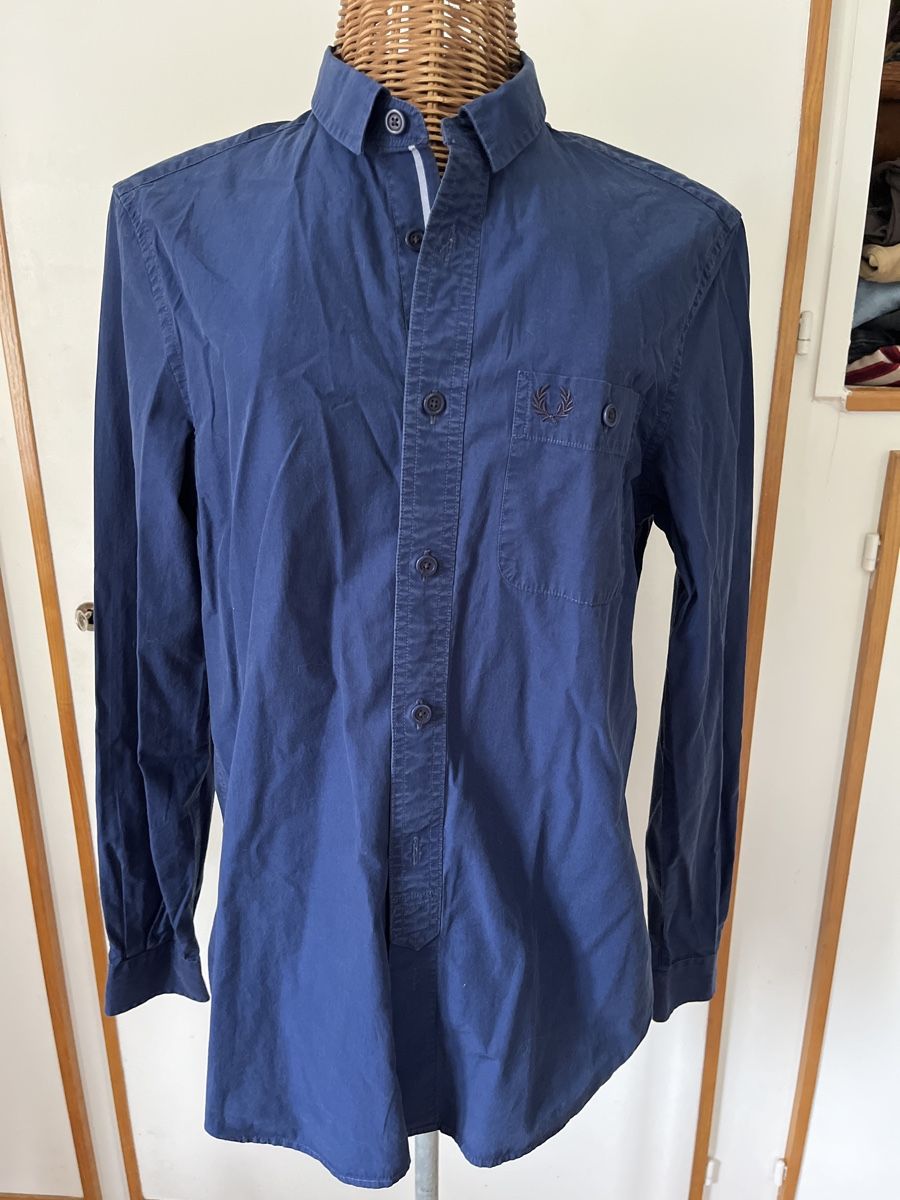 Fred Perry Hemden: Fred Perry Hemd Gr. S – Gebraucht aus Utzenstorf von Ismaele