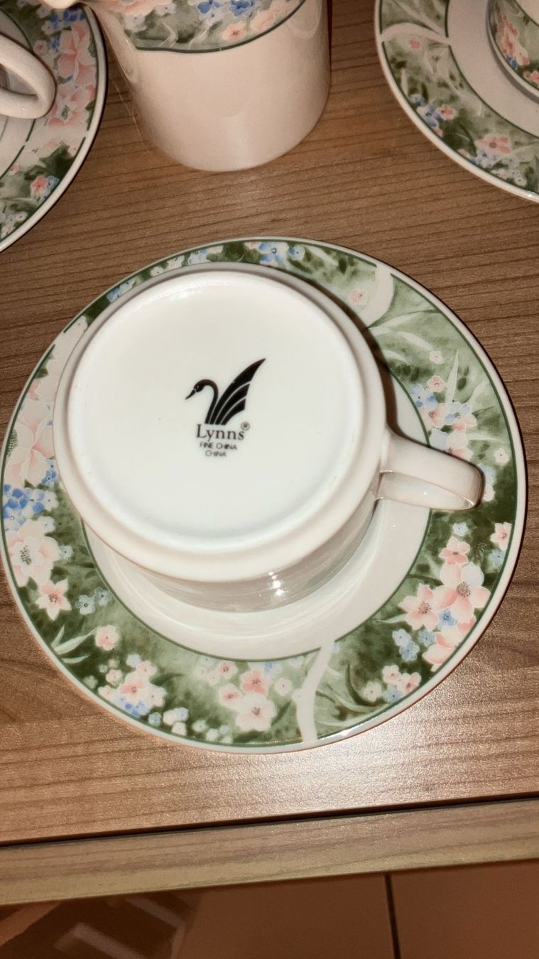Set di piatti: Servizio x8 persone da tè o cappuccino Lynns – Usato da Melano venduto da H-Sara 1