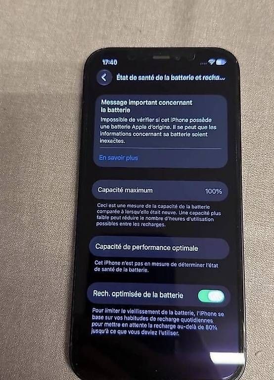 Handys / Smartphones: iPhone 12  128 Go  Noir  Batterie à 100 % – Gebraucht aus Meyrin von catarinalopes96 1
