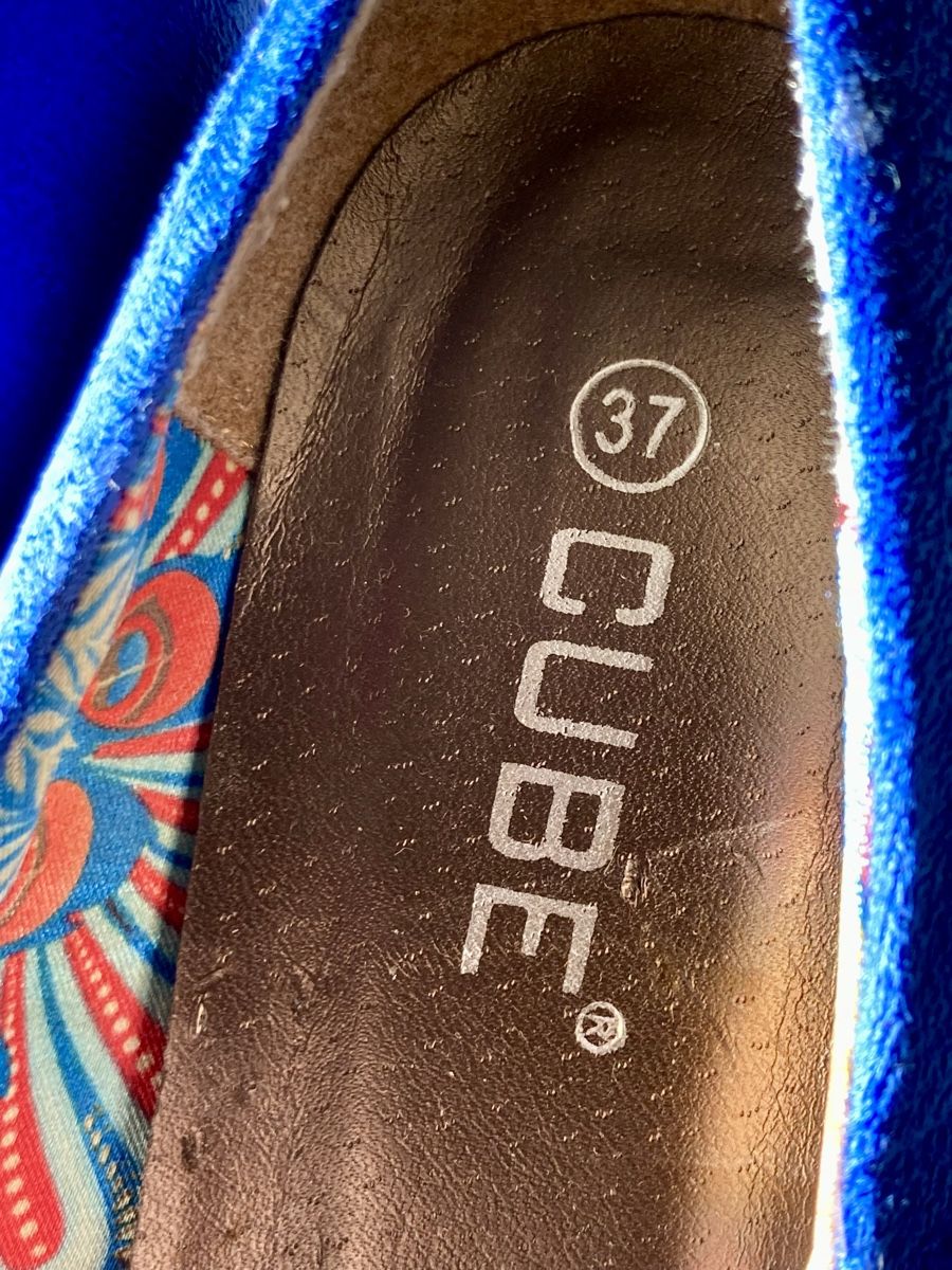 Cube Scarpe da donna: Cube Damen Pumps, Gr. 37, blau – Usato da Vinelz venduto da Viewfinder84 2