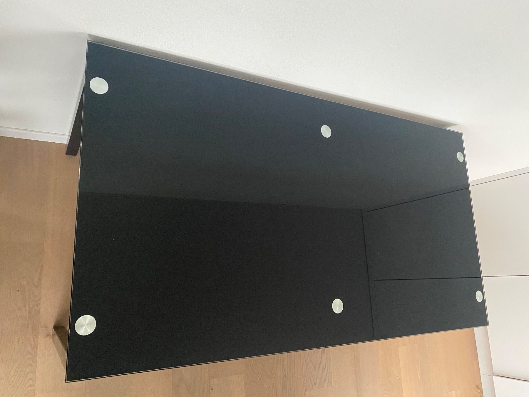 Scrivanie: Schreibtisch mit Glasplatte – Usato da Schlieren venduto da vivid_wrld 1