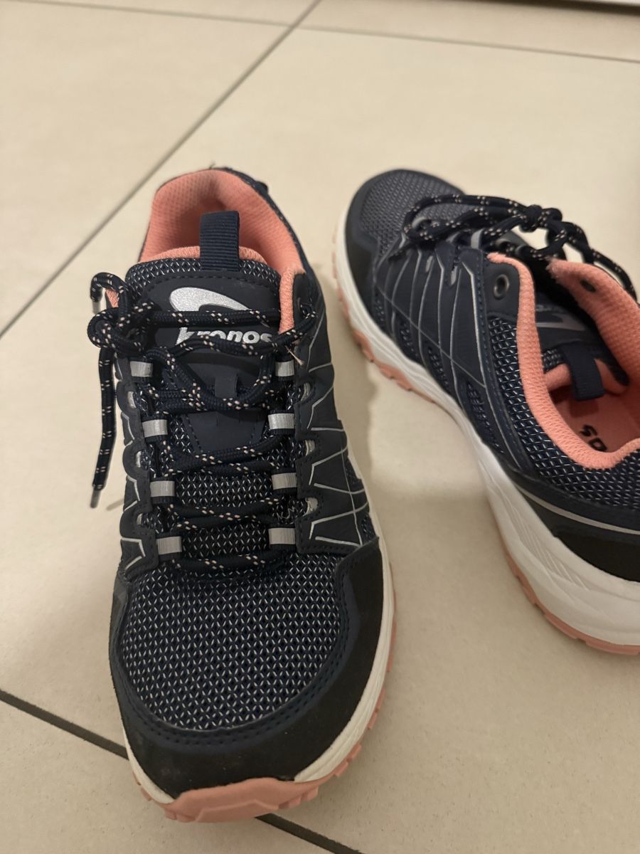 Scarpe da donna: Kranos Turnschuhe – Nuovo (secondo la descrizione) da Lyss venduto da KiS12