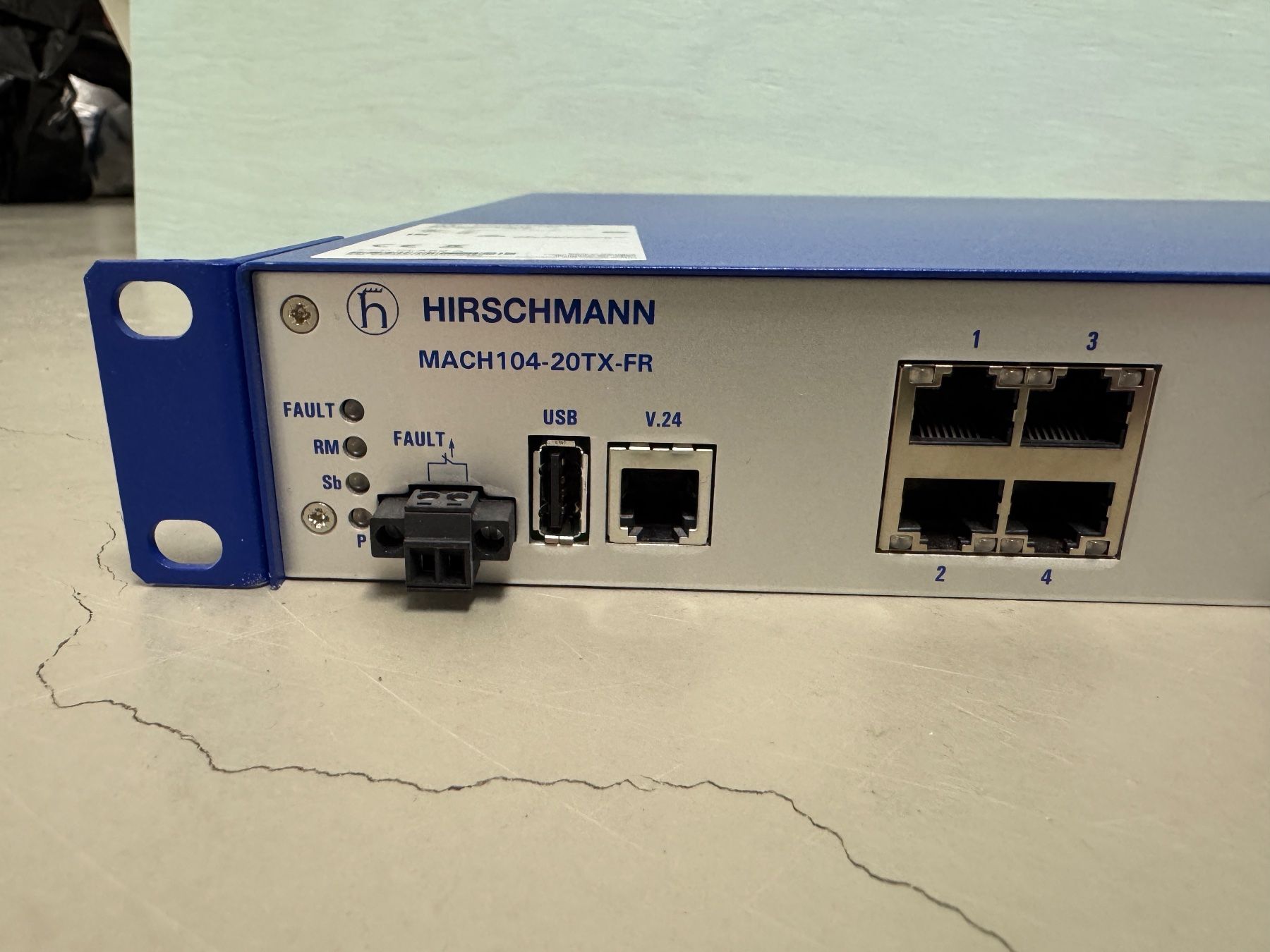 Modem & Router: Hirschmann MACH104-20TX-FR Switch - Top Zustand! – Usato da Dörflingen venduto da Struxure 1