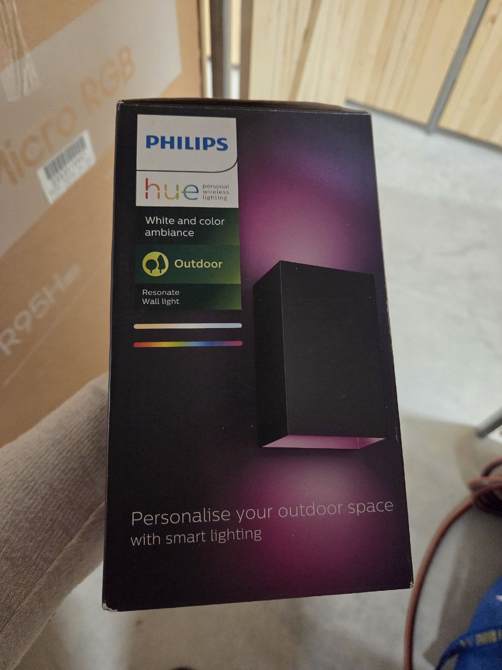 Philips Lampen: Phillips Hue Aussenleuchte – Neu und originalverpackt aus Untervaz von lara061 1