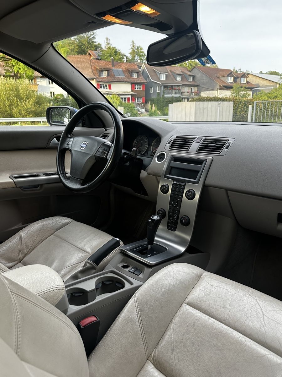 Volvo Autos: Volvo S40 T5 AWD – Gebraucht aus Bibern SH von HEMI.94 5