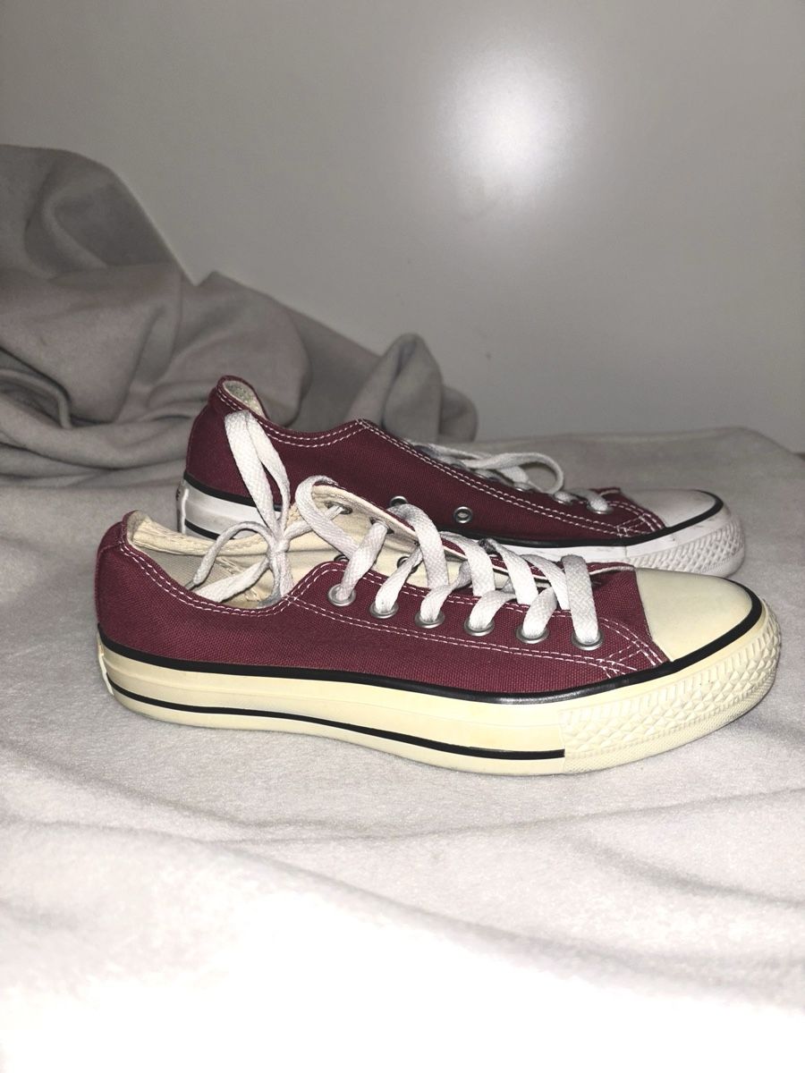 Converse Scarpe da donna: Converse All Star low Bordeaux – Usato da Luzern venduto da fer_5lyj 1