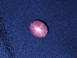 AKTION  Sternrubin / Rubis Étoilé Naturel 5.95 ct -Expertisé