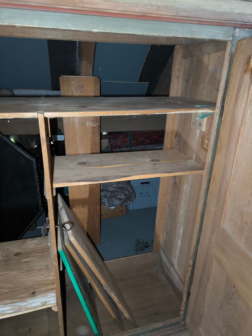 Armadi: Schweizer Bauernscheck- bzw. Hochzeitschrank Keilsystem – Usato da Rorschacherberg venduto da snOOpydOg11 6