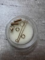 Endkappen m. Karabiner  + Nietstiften / Rico Design (neu)
