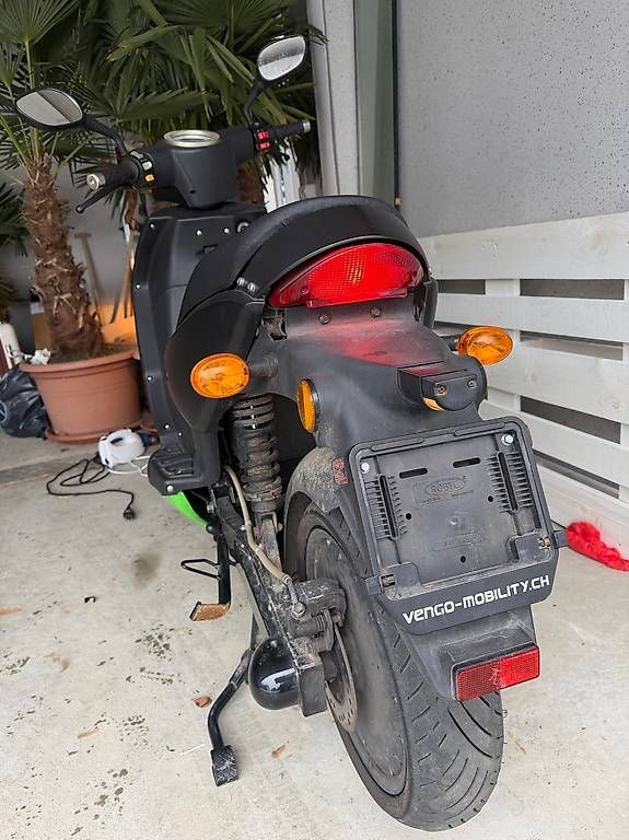 Scooter: Vengo 100 Elektroroller ab Service – Usato da Heitenried venduto da Ren_Fel 4