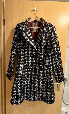 Desigual Mantel, Grösse 42, Wintermantel, Top Zustand!