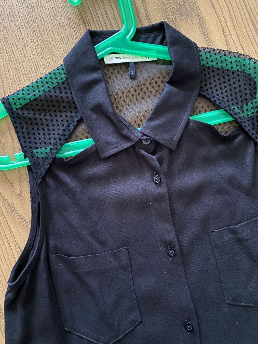 Blusen, T-Shirts & Tops: Chemisier noir IKKS gr. S – Gebraucht aus Delémont von Petitlutin 1