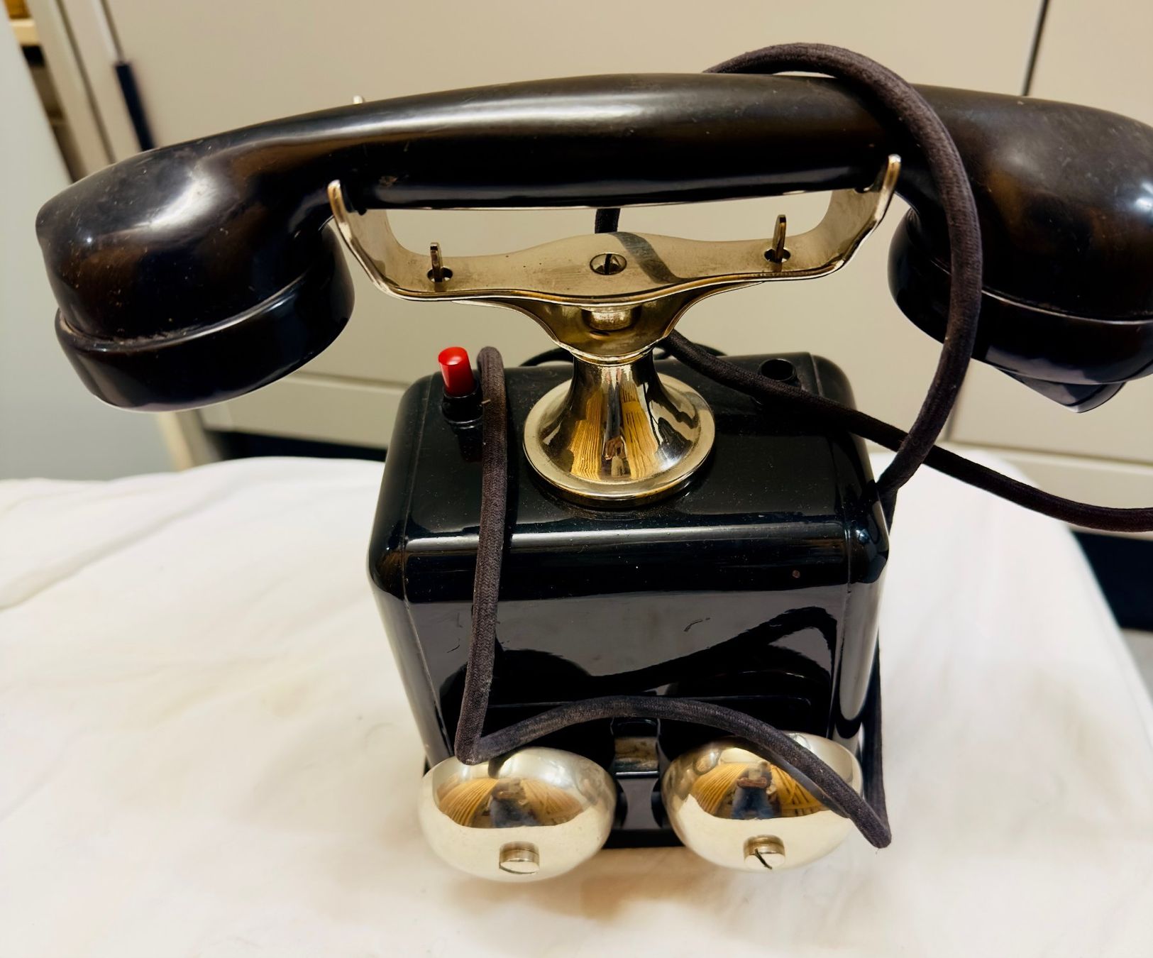 Telefone: téléphone U43 universel 1943 - Universaltelefon U43 von 1943 – Gebraucht aus Biel/Bienne von Gatinha54