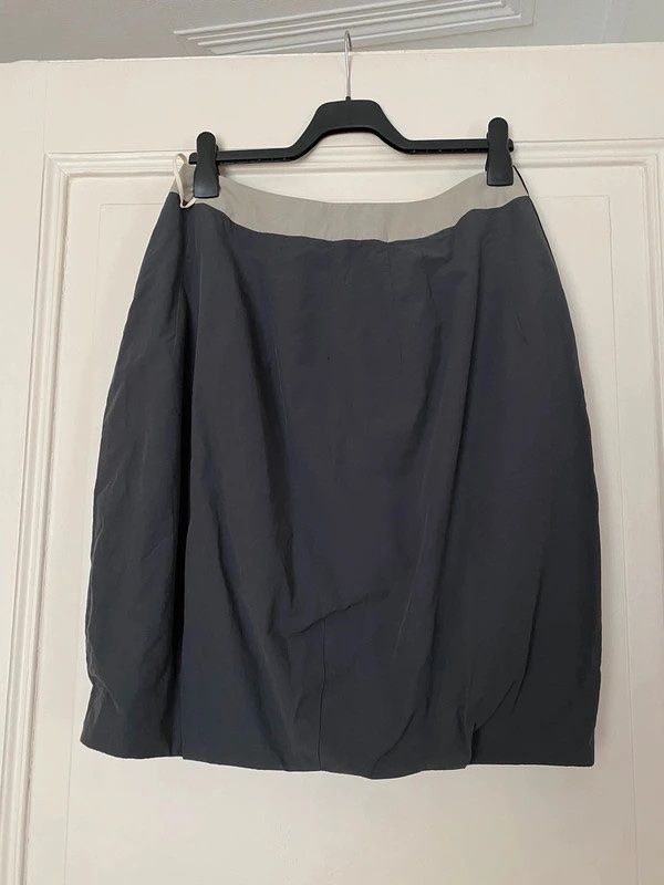 Marni Gonne: grey marni skirt – Usato da basel venduto da wastedworld 1