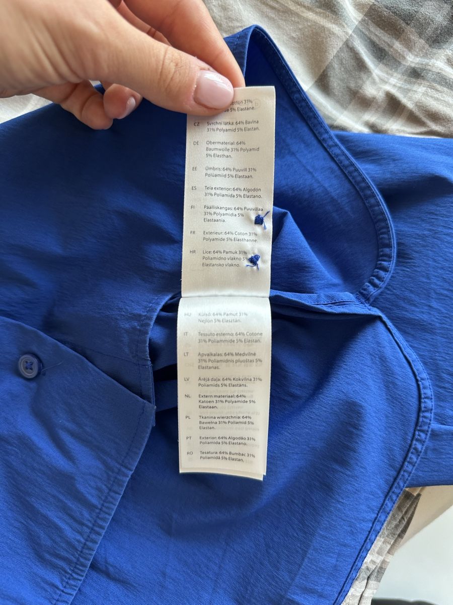 Cos Blusen: COS Damen Bluse blau Grösse M kurz – Gebraucht aus Orvin von mboder 4