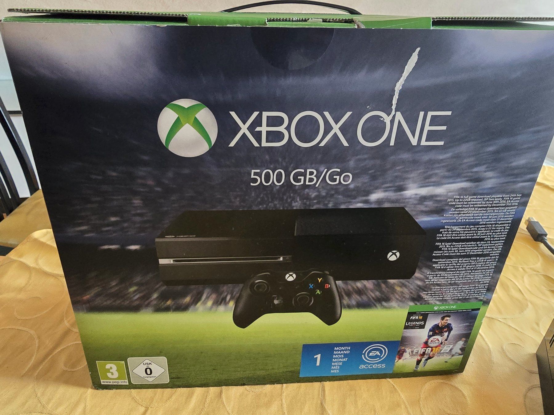 Microsoft Consoles: Xbox One 500 go mit Kinect – D'occasion à Steckborn par frazy81 1