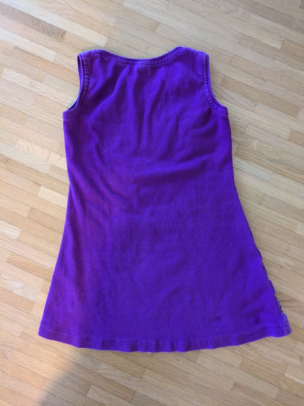 Vestiti & Gonne: Robe d'été Violette, Taille 8 ans, avec des fleurs – Usato da Düdingen venduto da atlantis_cooper 1