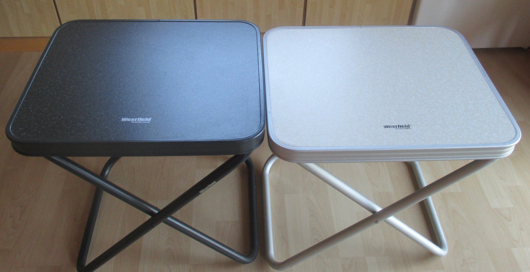 Westfield Tavoli: 2 Westfield Hocker inkl. Tischauflage – Usato da Hefenhausen venduto da Hase9