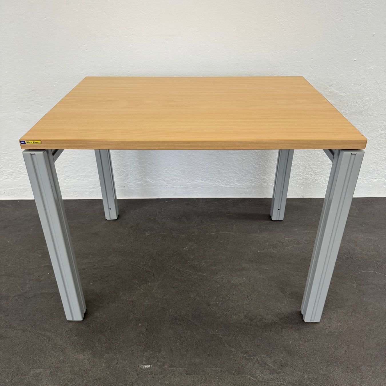 Haworth Scrivanie: HAWORTH Tutti Light Lounge-Tisch – Usato da Schönenwerd venduto da mcofficeshop