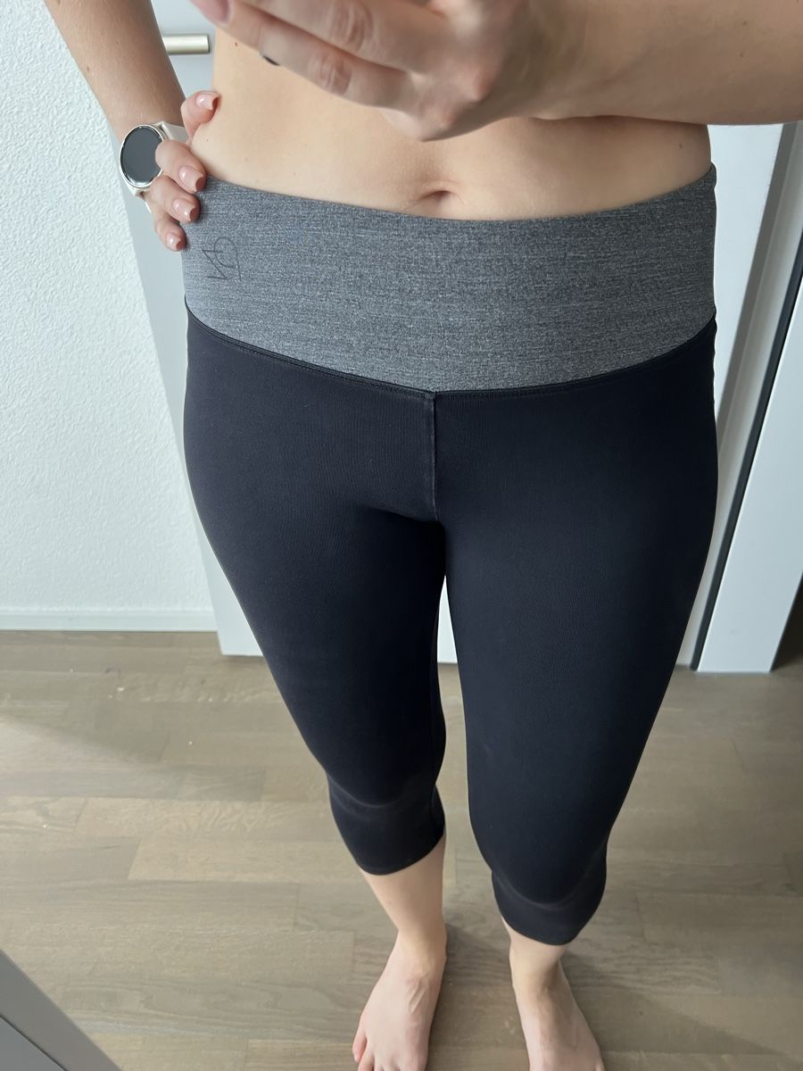 Leggings: Schwarze Powerzone Sport Leggings – Gebraucht aus Kriens von Krienserin_T 3