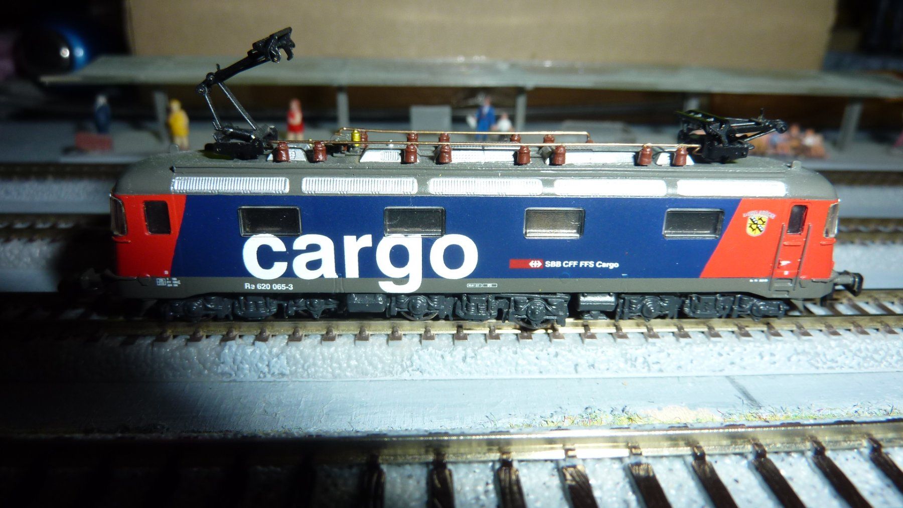 SBB/CFF/FFS Modellini di ferrovie: SWISS Z LINE RE 4/4 E-LOK, CARGO – Nuovo (secondo la descrizione) da Uznach venduto da train50