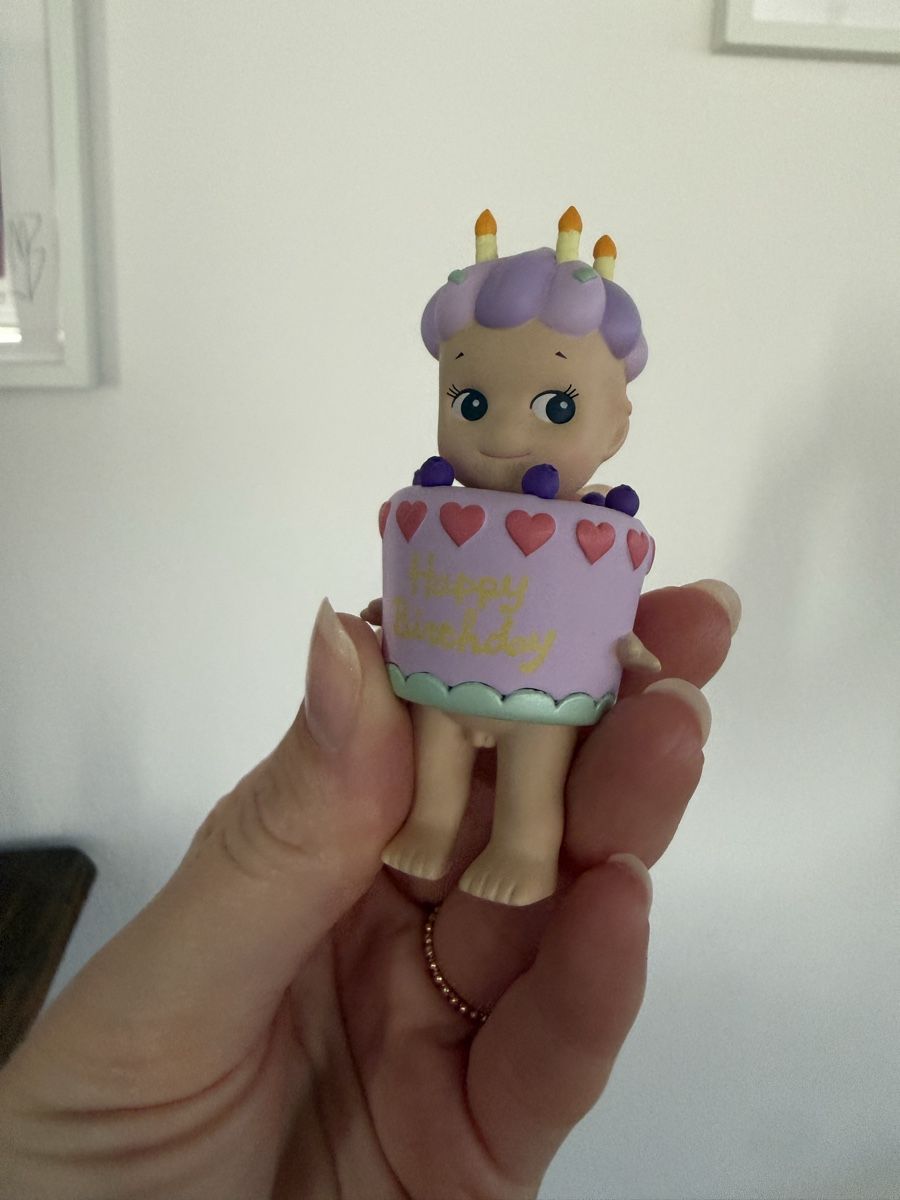 Sonny Angel Statuette: Sonny Angel Birthday  – Usato da Bottmingen venduto da Itsclaire 5