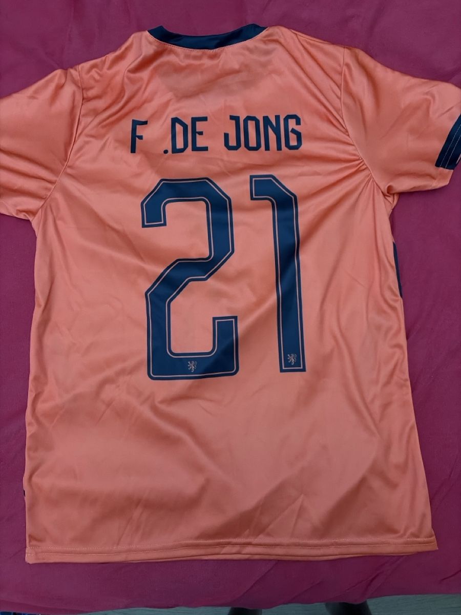 Leibchen & Hosen: Fussballtrikot  – Gebraucht aus Gommiswald von aar_zr2b 1
