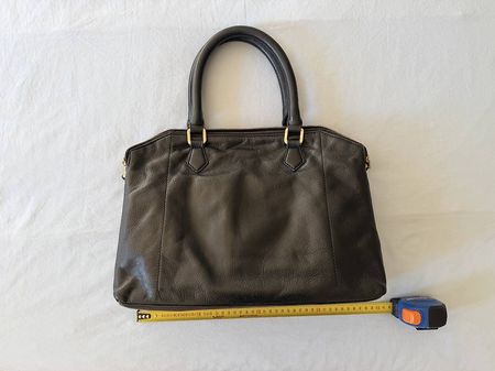 Sac à main bandoulière en cuir noir  100% Cuir