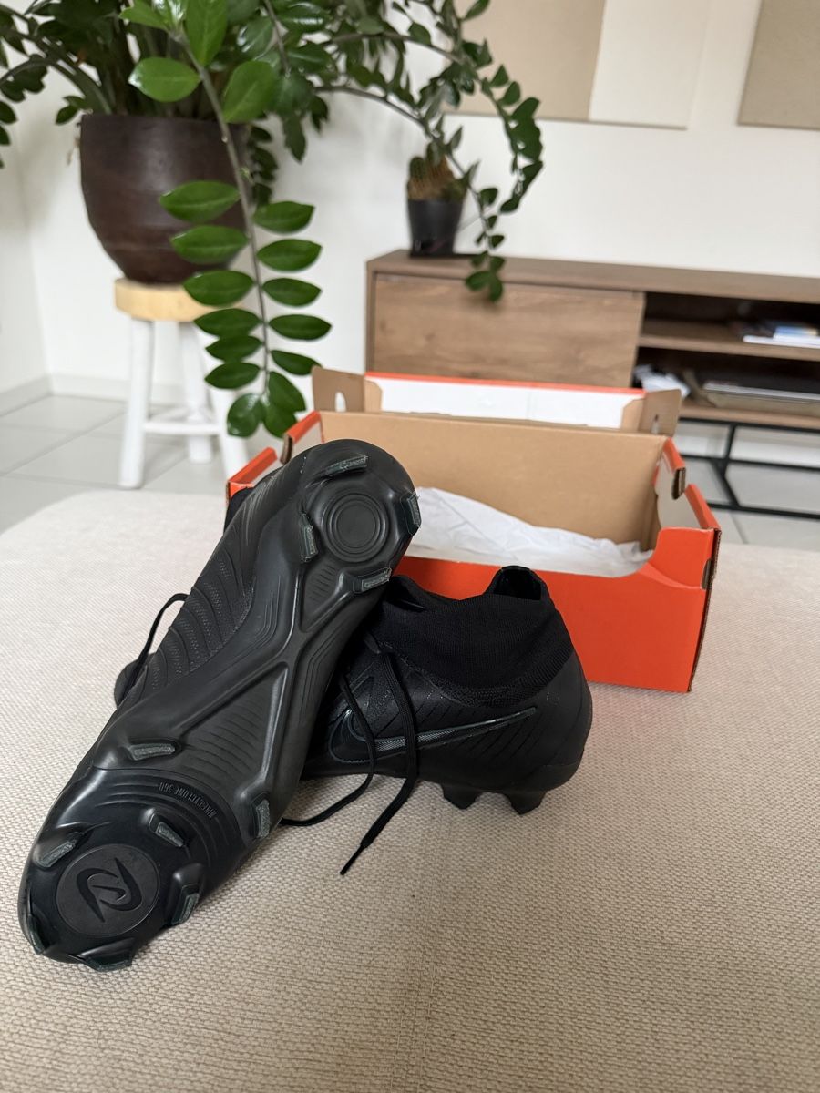 Nike Chaussures hommes: Nike phantom pro FG . 40 – Neuf (Voir description) à Männedorf par car_5h66 1
