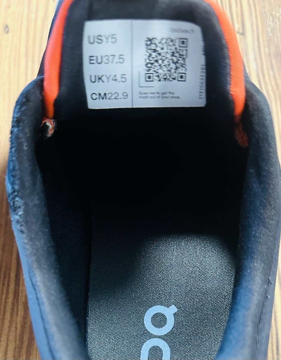 On Scarpe per ragazzi: On Cloud Waterproof Schuhe Grösse 37.5 – Usato da Scuol venduto da ricos81 6