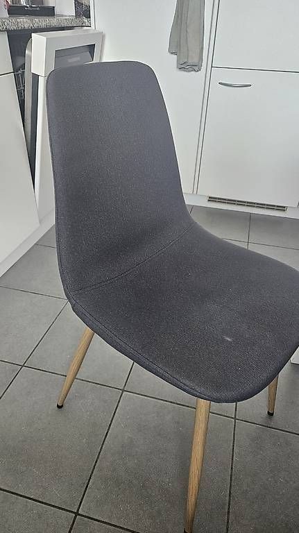 Tischset: Esstisch und 4 Stühle – Gebraucht aus Zürich von nad_7kbt 2