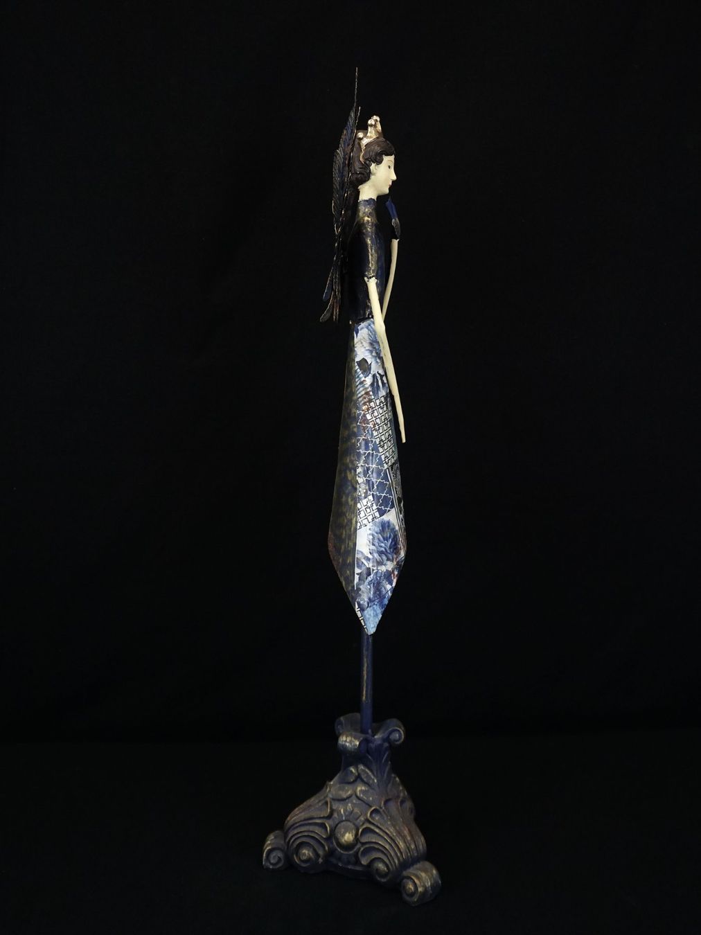 Statuette: Gekrönter Engel in Blau und Gold – Usato da Pratteln venduto da Restwert_Pratteln 1