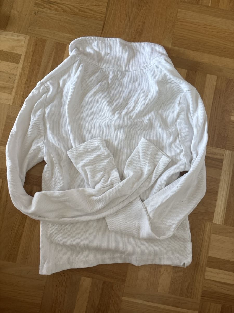 Tally Weijl Camicette: Weisses Crop Top langarm – Nuovo (secondo la descrizione) da Herzogenbuchsee venduto da Gd.5 3