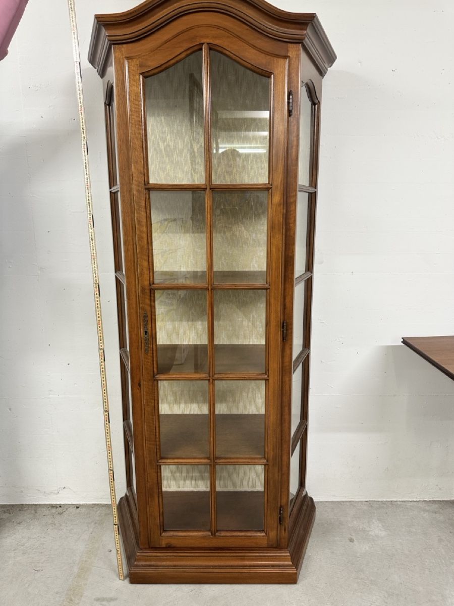 Vetrine: Vitrine, Buffetschrank, Holz – Usato da Schindellegi venduto da dan_vw5p