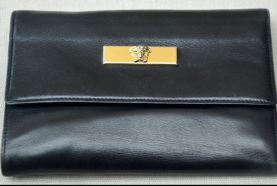 Versace Portafogli: Portemonnaie Gianni Versace – Usato da Zürich venduto da cat_rsn7