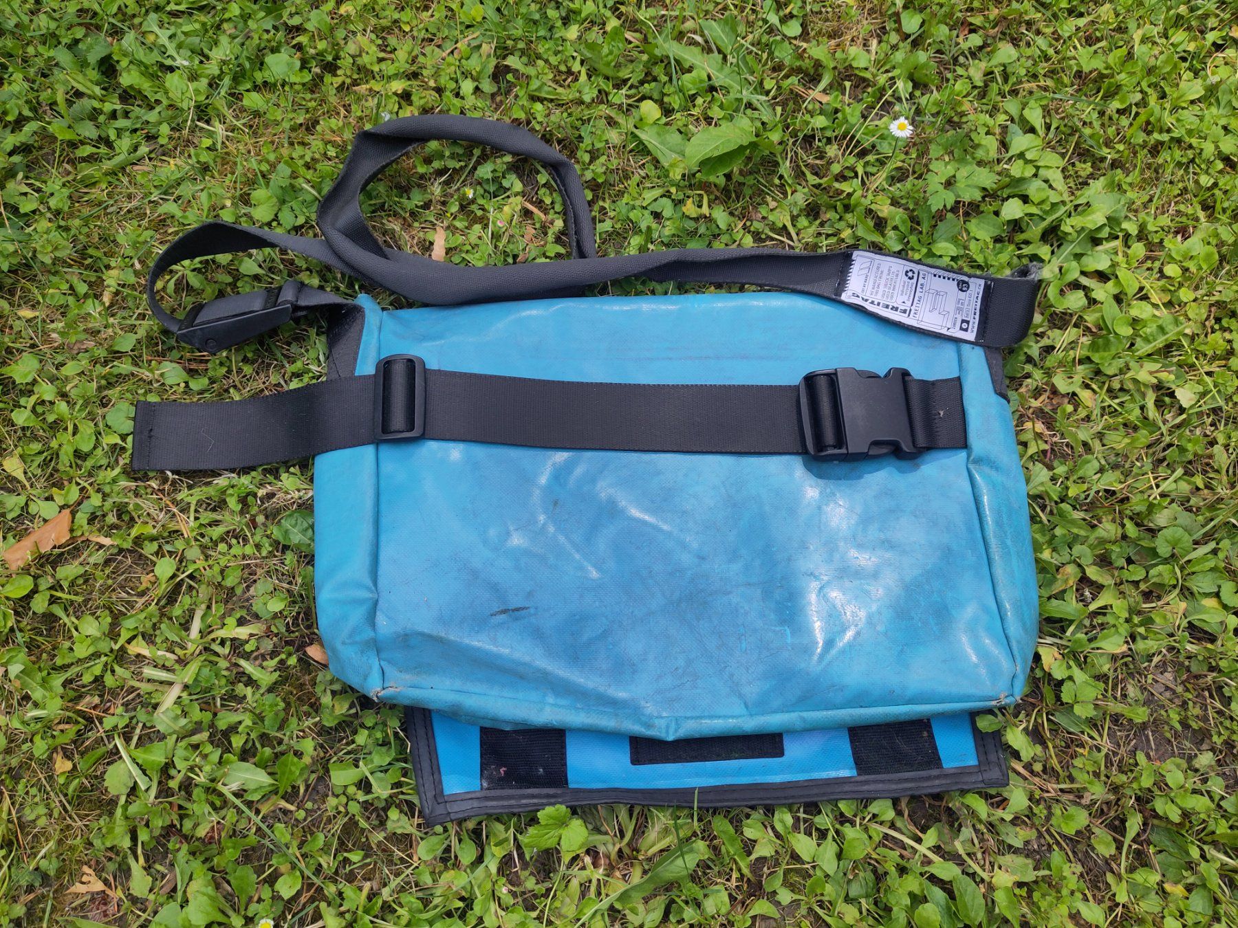 Freitag Taschen: Freitagtasche zum Umhängen – Gebraucht aus Zürich von Jutti 1