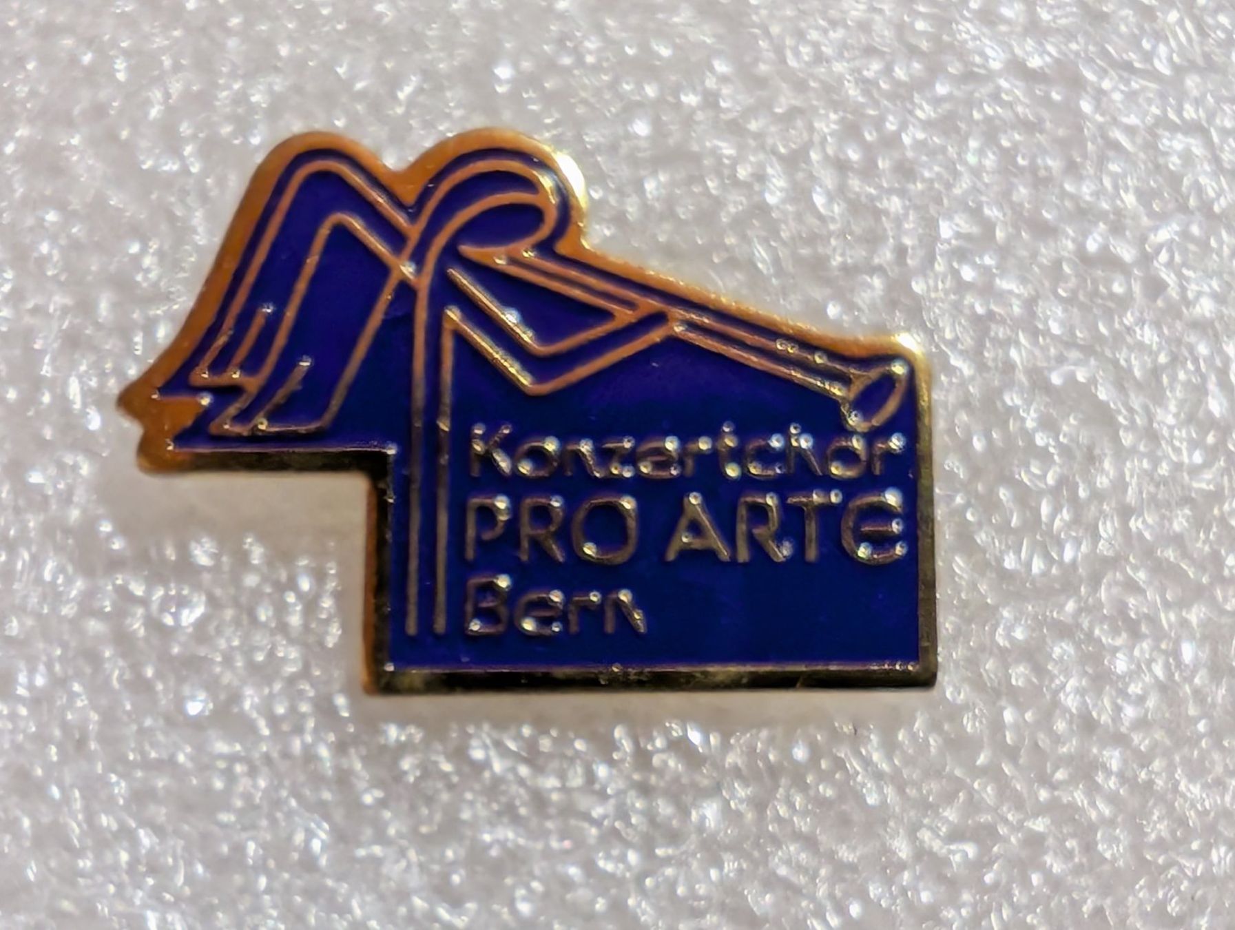 Plaquettes & Badges: Ansteckpin 238: Pro Arte Bern – D'occasion à Oppligen par Pin-Fall-Shop