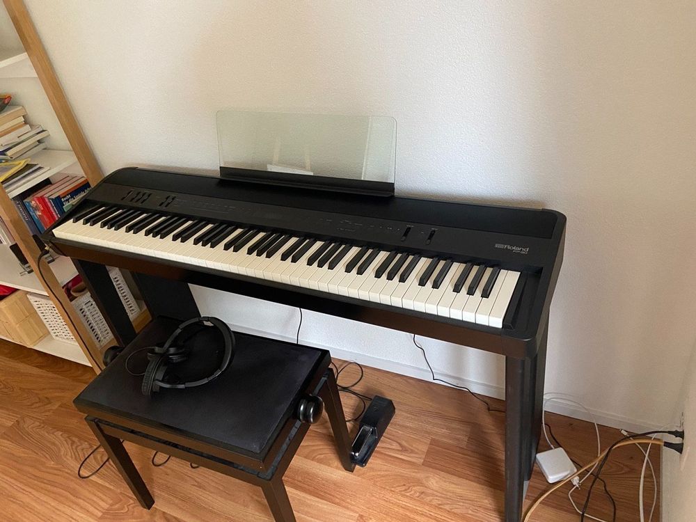 EPiano Roland FP90 inkl. Zubehör Kaufen auf Ricardo