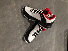Jordan Max Aura 3 Farbkombination „White/University R