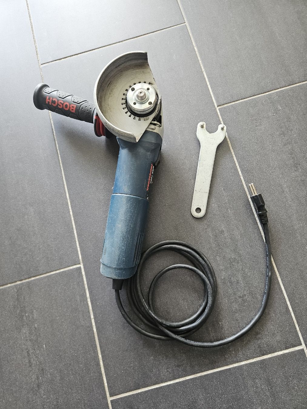 Bosch Tutti gli attrezzi: Bosch GWS 1000 Professional Winkelschleifer – Usato da Nürensdorf venduto da romano_a