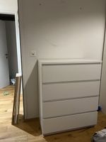 Weisse Kommode von Ikea