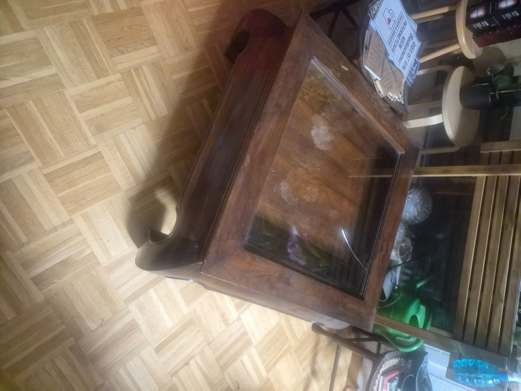 Tavoli: Antiker Opiumtisch/ Couchtisch mit Vitrine – Usato da Bassersdorf venduto da tanialevin15 2