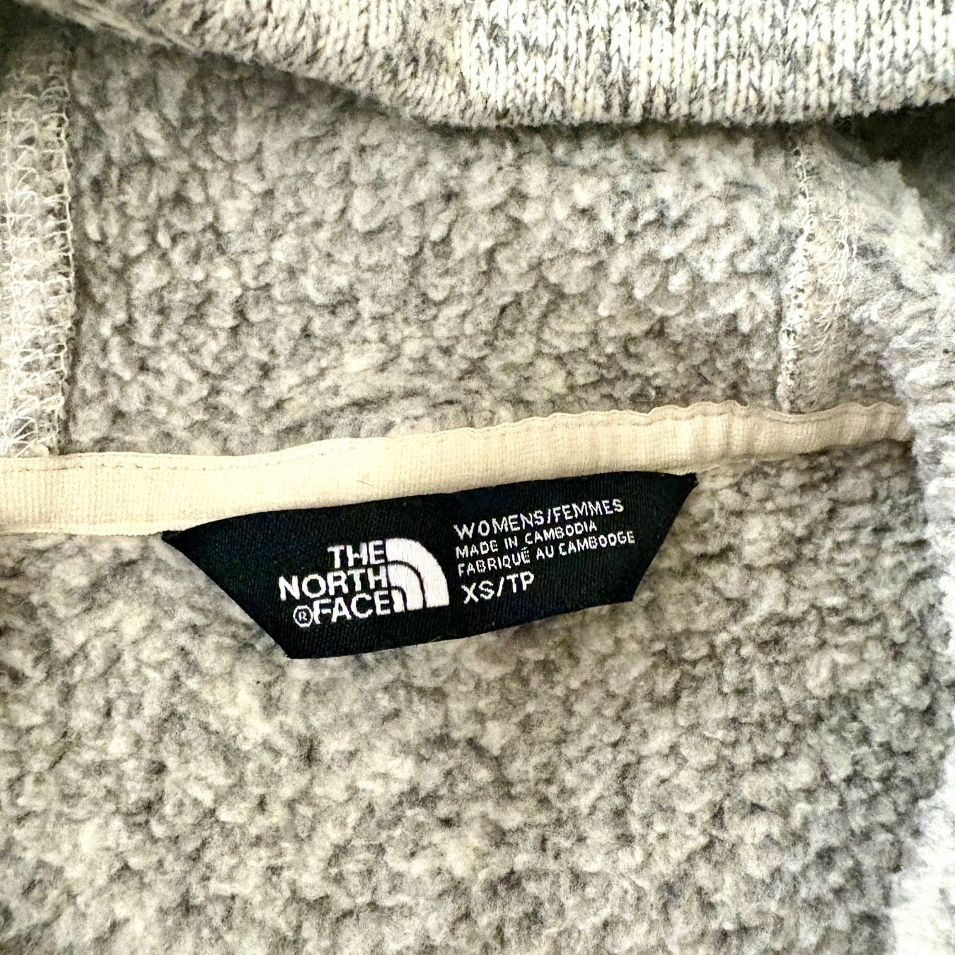North Face Pullover & Sweatshirts: The North Face Pullover grau, Grösse XS – Gebraucht aus Brienz BE von Kokolea84 5