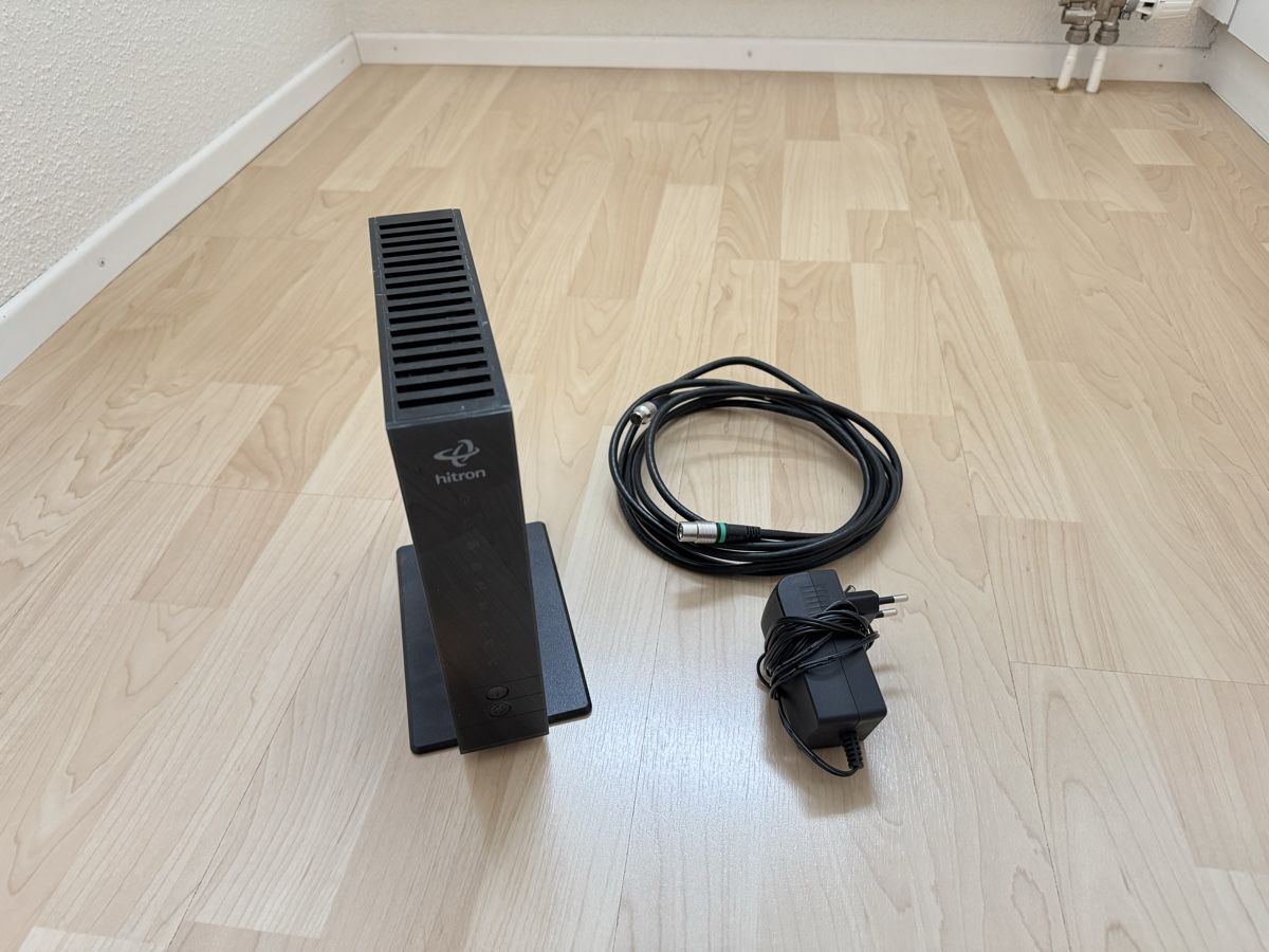 Modem & Router: Router / Modem Hitron CGNV4 – Usato da Uster venduto da Beni2000 1