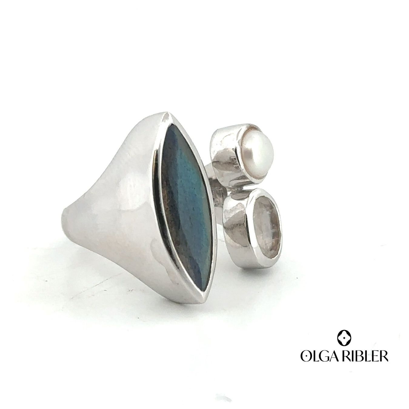 Olga Ribler Anelli: Offener Ring mit 3 Steine Grösse 54 – Nuovo (secondo la descrizione) da Luzern venduto da Schmuckoutlet 2