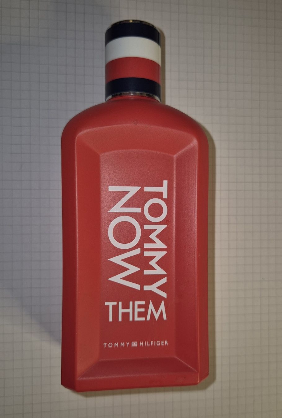 Altro in Stoviglie & Bicchieri: Tommy Hilfiger leere Parfume Flasche – Usato da Hedingen venduto da Zwackul 3