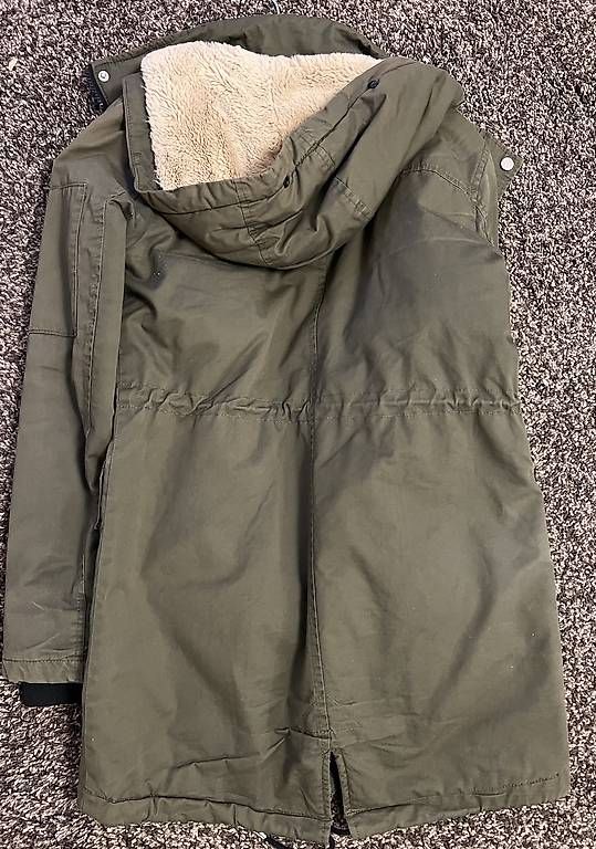 Jacken: Damen-Winterparka,34/36 – Gebraucht aus Flawil von SG8888 2